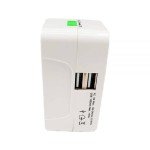 מתאם חשמל בינלאומי עם כניסת USB